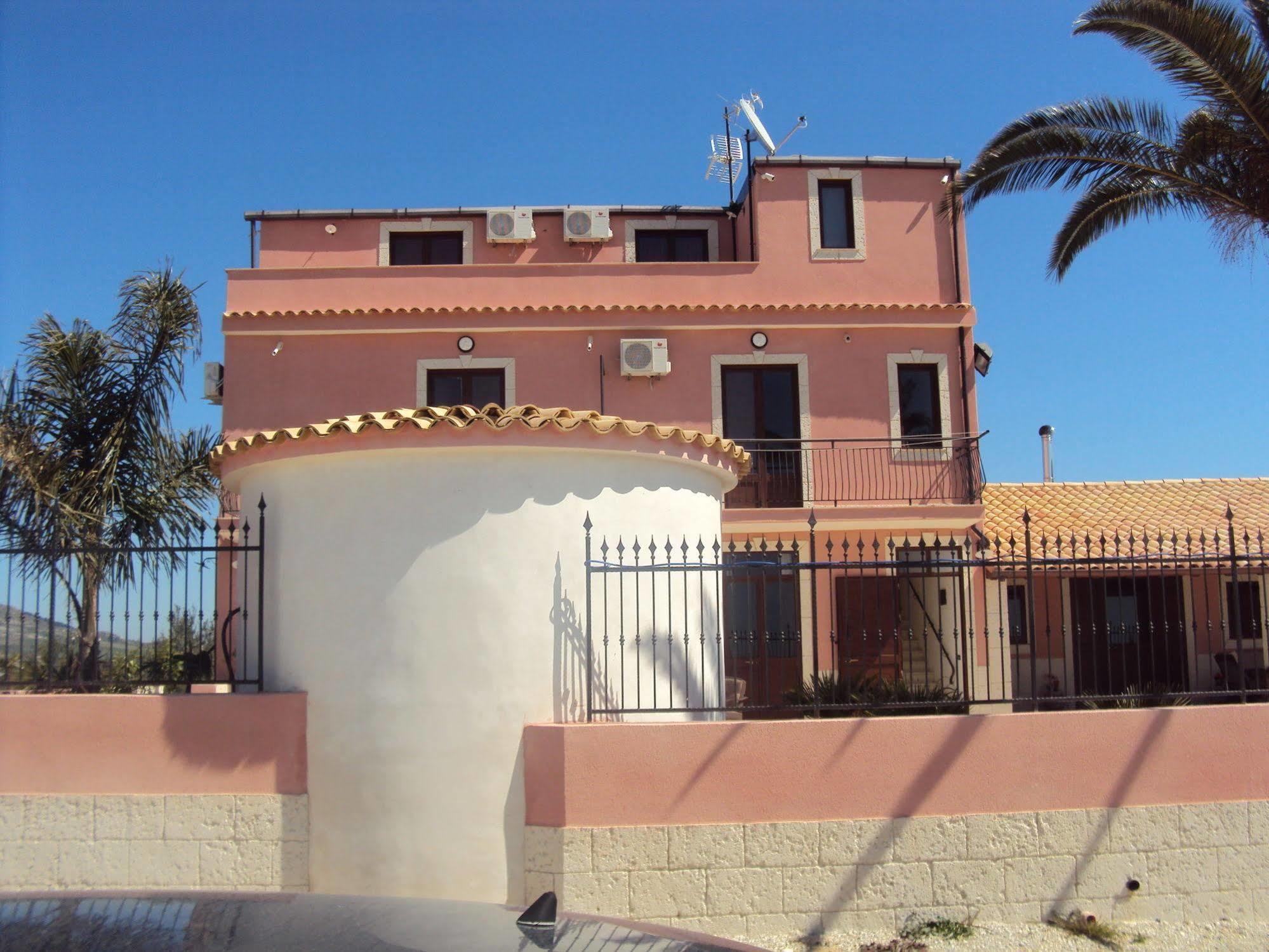 Bed and Breakfast Il Mirto E La Rosa Agrigento Exterior foto